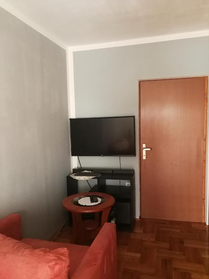 Ljubica Appartement Žbandaj Buitenkant foto